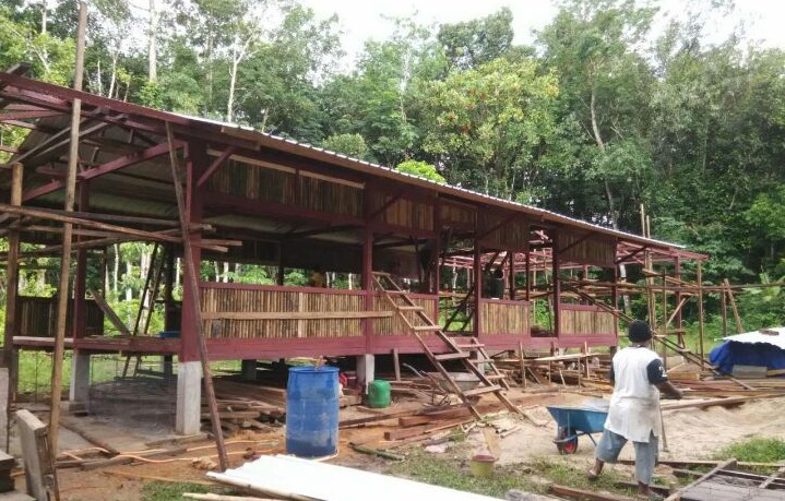 Building community hall at Pos Kemar