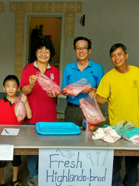 SOA team selling Kg Sekam fish