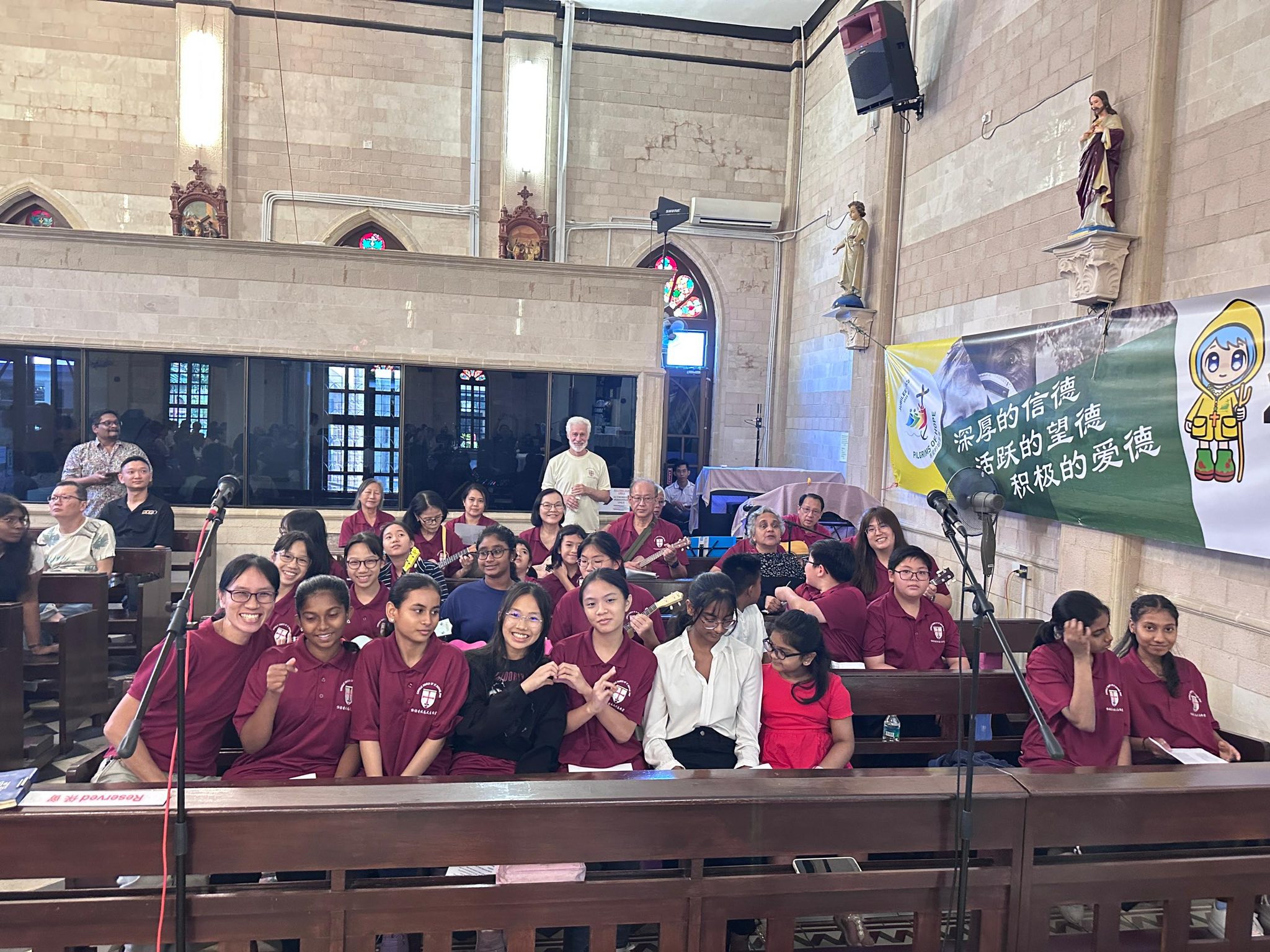 SMC IJ choir and musicians